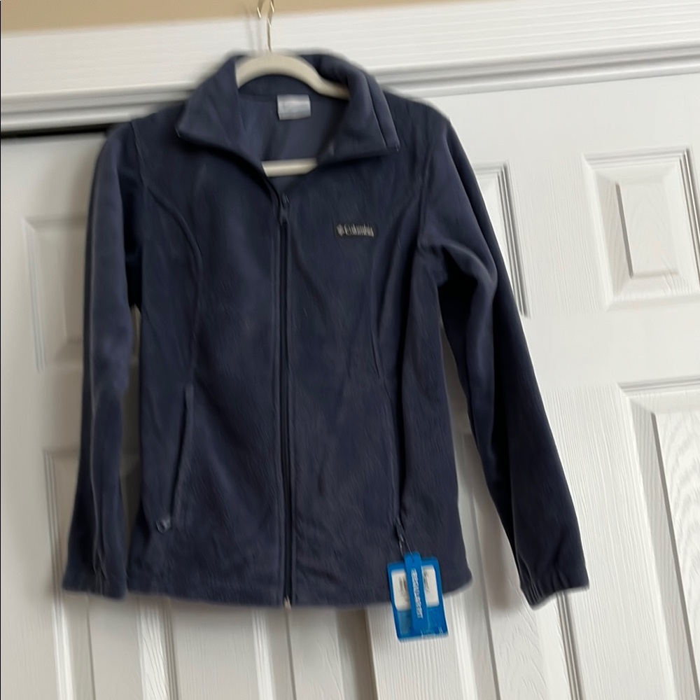 Columbia Blue Everyday Jacket with Zipper Closure